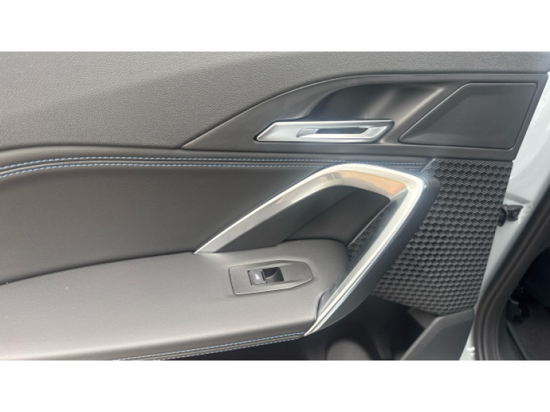 BMW iX2 150kW eDrive20 Shadow Edition 65kWh 5dr Auto Electric Hatchback